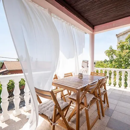 Appartement Oribu Maslenica